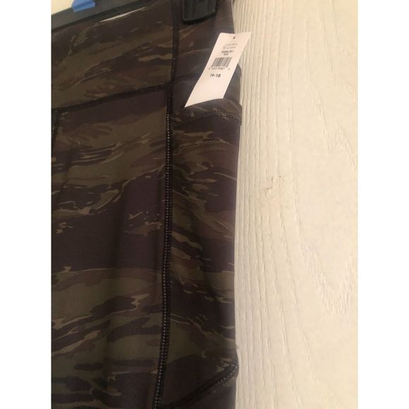 Gap Teen Girls Active Ankle Leggings Camo Green Side Pockets Size 14-16 NWT - Picture 6 of 7